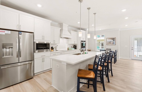 Caine Woods House | Beach 1 Block,10% SALE!,Pets,King Beds,Linens,Pool,Air Hockey,Arcades,Beach Gear