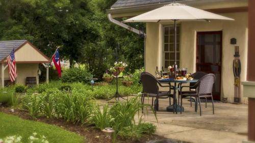 Sharpsburg Bed & Breakfast | Bed and breakfast ∙ 2 guests