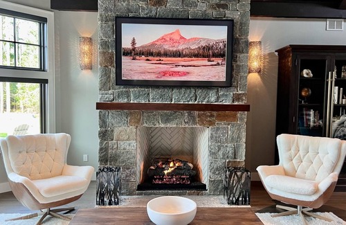 Thendara House | Brand New, Luxury Lodge on Moose River in Old Forge Area