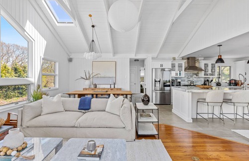 Montauk House | Breathtaking Water Views, Stunning Sunsets, Heated Saltwater Pool,FullyRemodeled