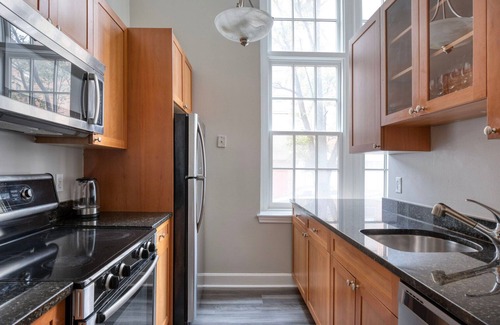 Prudential - St. Botolph Apartment | Bright Back Bay 2BR w/ Courtyard & Gym, nr Restaurants, by Blueground