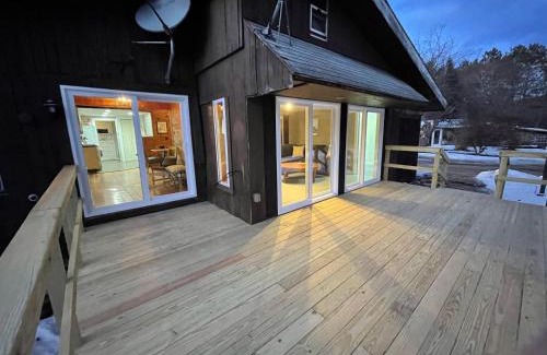 Goshen House | Brookside Hideaway, Brook Road Inn