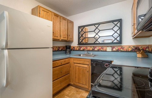 Sunday River Area Condo | Brookside I B-406 | 2 Bed, 1 Bath