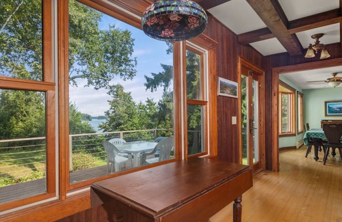 Shelburne Cottage | Cabin ∙ 5 bedrooms ∙ 11 guests