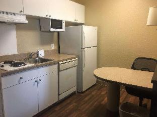 Webster Hotel | Candlewood Suites Houston Space Center - Webster