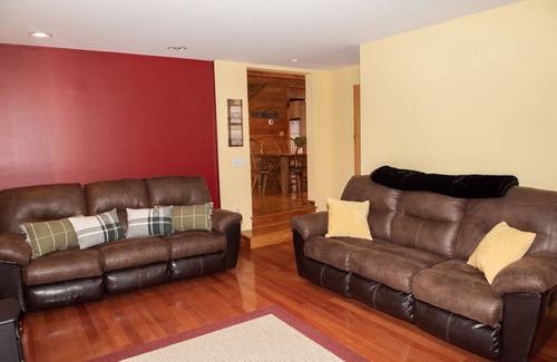 Belmont Ski Chalet | Chalet ∙ 3 bedrooms ∙ 10 guests
