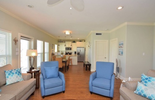 Port Bolivar House | Changes in Latitudes - 2ND ROW GULF/BEACHVIEWS! - 4/3, Sleeps 14