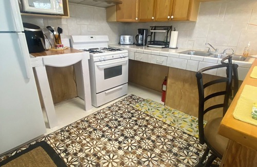 Ellwood City House | Charming 2-bedroom bungalow with AC, WiFi,washer and dryer, ON THE CREEK.