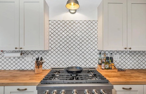 Lebanon Other | Charming 3-bedroom Farmhouse in the Seacoast