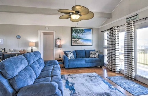 Surfside Beach House | Coastal cottage getaway with plenty of charm & personality. Ramp for easy access