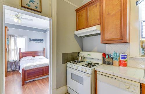 Galveston Apartment | Coastal Galveston Studio about 1 Mi to Beach!