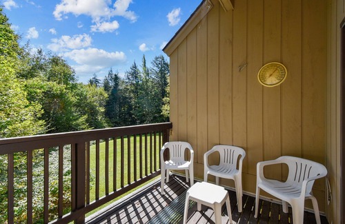 Killington House | Colony Club E23 wonderful town home in the center of Killington. (please note this unit has NO AIR CONDITIONING)