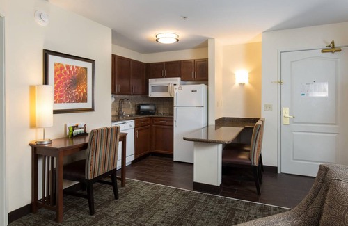 Maumee Condo | Condo ∙ 1 bedroom ∙ 4 guests