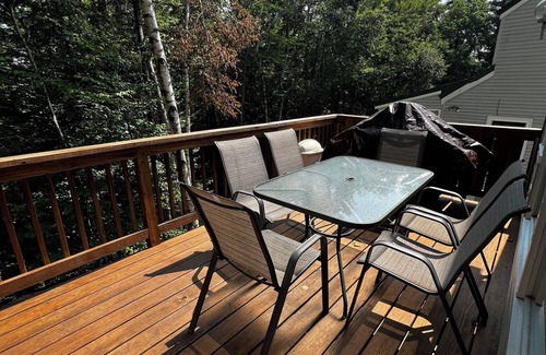 Bridgton Condo | Cozy 4-bedroom condo-with shared access to the waterfront