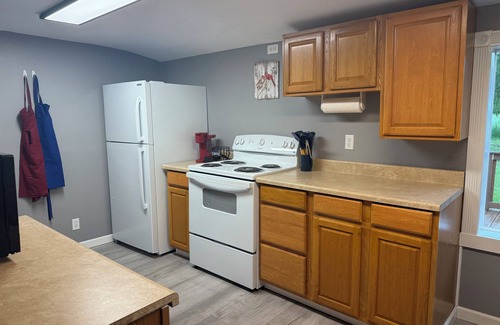 Oswego House | Cozy Charming house in Oswego NY, with WiFi and AC