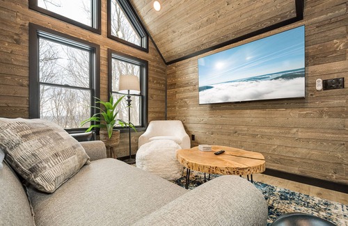 McHenry House | Deep Creek Lake Tree House with Hot Tub