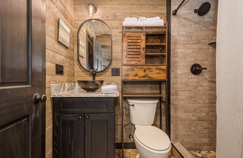 McHenry House | Deep Creek Lake Tree House with Hot Tub