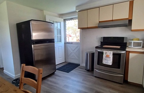 Old Saybrook Center House | Delightful retreat in the heart of Old Saybrook. Summertime bliss!