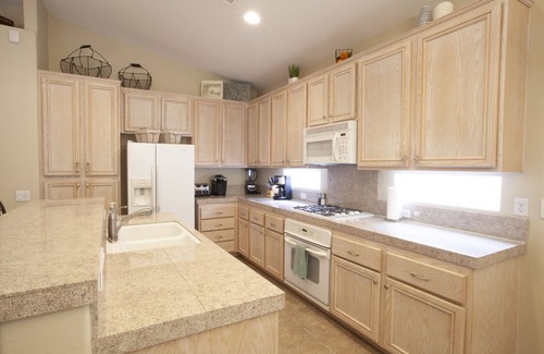 Indio House | Desert Golf Oasis with Private Pool/Hot Tub/30night discount