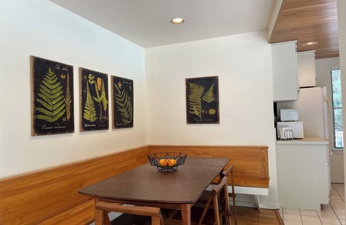 East Hampton House | East Hampton slice of heaven with heated pool and 3 minute drive to village.
