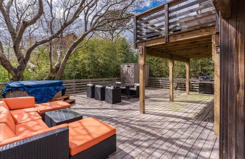 Ocean Beach House | Family-Friendly Home with High-Speed WiFi & Private Hot Tub - Walk to the Beach!