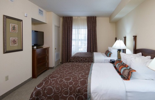 West Seneca Condo | Free Breakfast Buffet. Pool & Hot Tub. Gym Access.