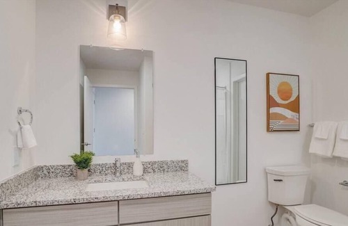 Avondale Apartment | Frontdesk | Eclectic Studio Apt near UAB Hospitals