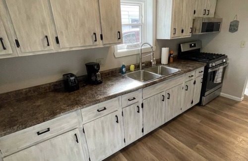 Norwalk House | Fun getaway house with arcade. Cedar Point/Kalahari/Sports Force Park/Summit Rac