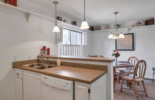 Pinehurst Condo | Golf front condo, walk to the Cradle, driving range, 91st hole or pro shop.