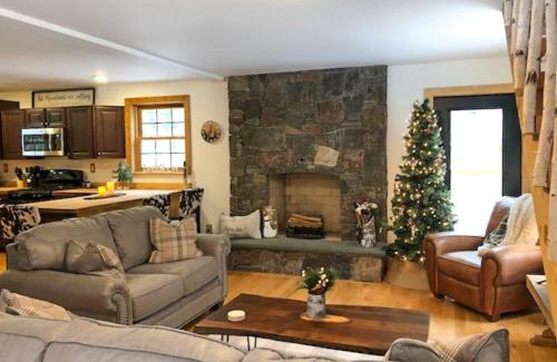West Bridgewater House | Gondola Lodge