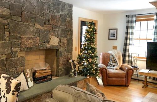 West Bridgewater House | Gondola Lodge