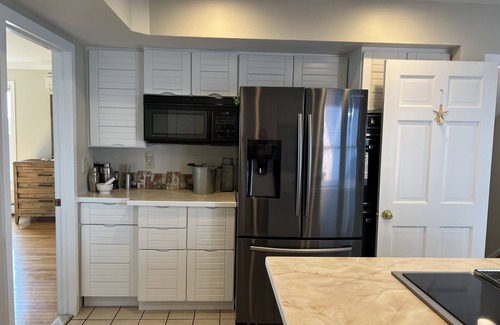 Seabrook House | Harbor House in Seabrook, NH featured on HGTV's Beach Hunters!