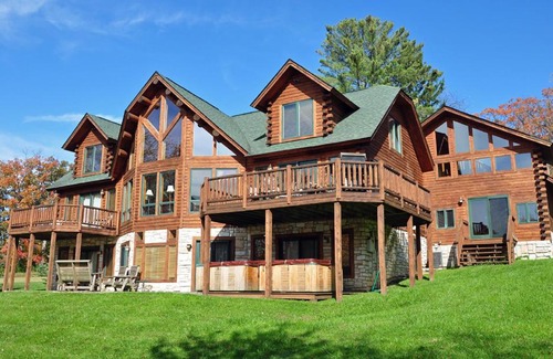 McHenry House | Heart's Desire