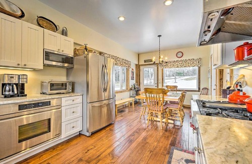 Mount Holly House | Historic Mount Holly Vacation Rental