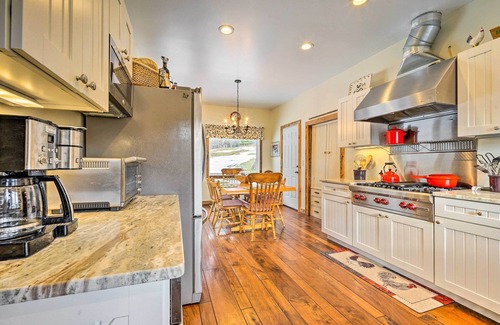 Mount Holly House | Historic Mount Holly Vacation Rental