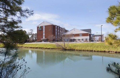 Lightfoot Hotel | Holiday Inn Express Williamsburg North, an IHG Hotel
