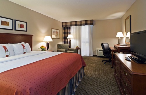Roselawn Finance Hotel | Holiday Inn Hotel & Suites Cincinnati - Eastgate by IHG