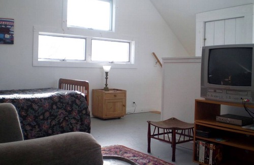Craftsbury Village House | House ∙ 1 bedroom ∙ 7 guests