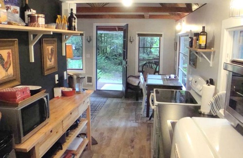 Baring House | House ∙ 1 bedroom ∙ 4 guests