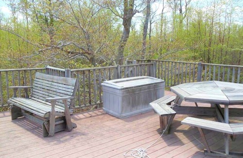 Galeton House | House ∙ 2 bedrooms ∙ 10 guests