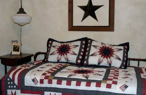 Kountze House | House ∙ 2 bedrooms ∙ 4 guests