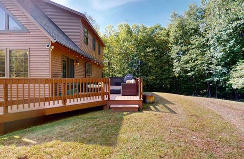 East Haven  Rutland County House | House ∙ 4 bedrooms ∙ 10 guests