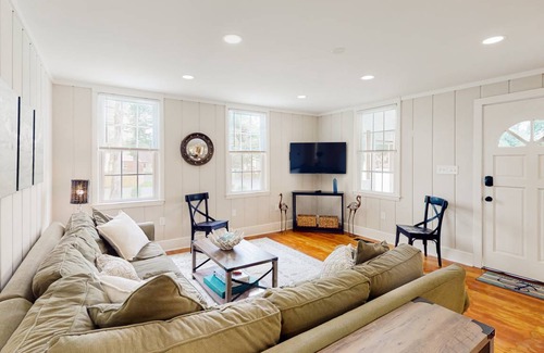 Edgewater House | House ∙ 4 bedrooms ∙ 8 guests