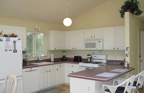 Surf City House | Immaculate raised ranch style home located on the bayside in Surf City