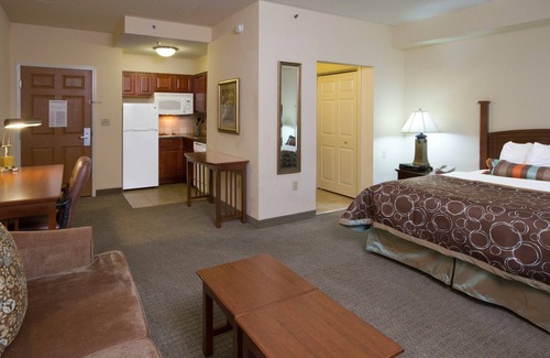 West Seneca Apartment | Indoor Pool & Hot Tub Access. Free Breakfast Buffet. Great Location!