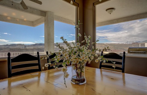 St. George Condo | Las Palmas All Inclusive Amenities Resort | Newest Building | Very Nice | Sleeps 12 | 2117