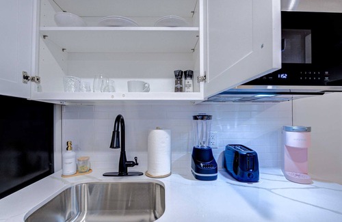 Galveston Apartment | Let's Surf Studio Apartment