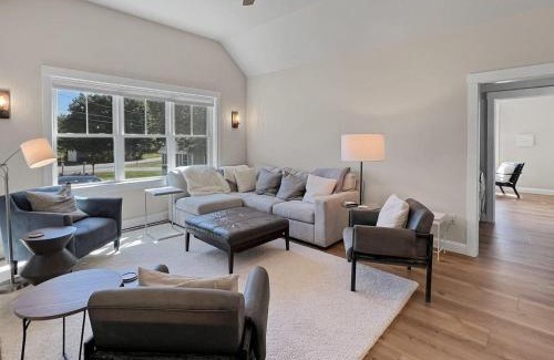 York Harbor House | Long Sands Home