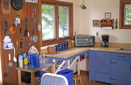 Henderson Cottage | Lovely, Open Cottage on Lake Ontario