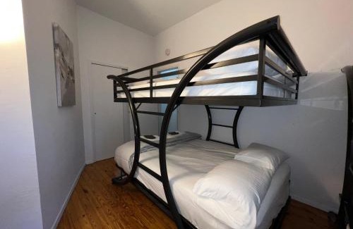 Lincoln Square Apartment | Manhattan Gem